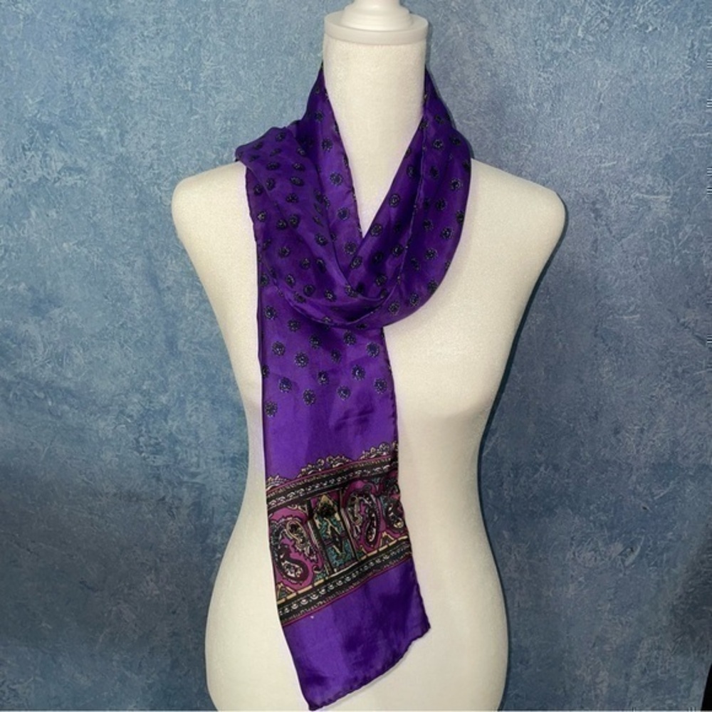 100% Silk Purple Printed Neck Scarf